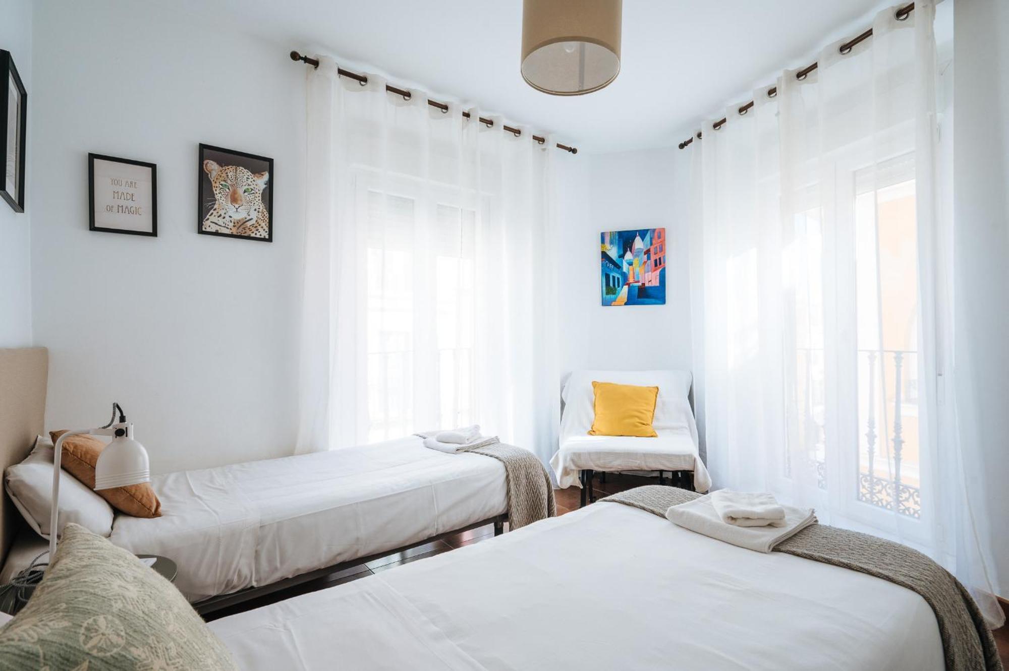 Homeyseville-lovely Duplex At Santa Cruz 10 Pax, Parking Optional Appartamento *