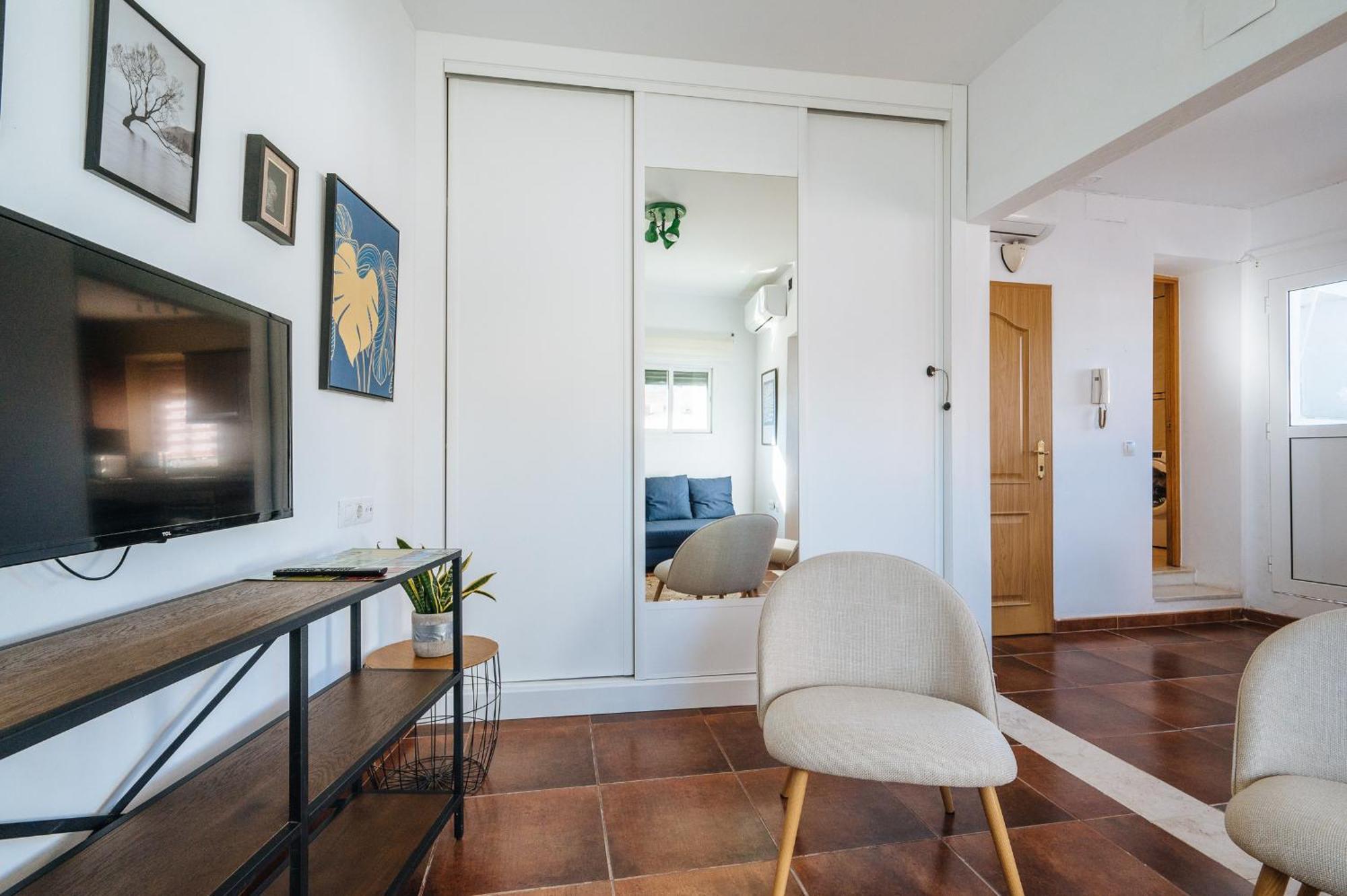 Homeyseville-lovely Duplex At Santa Cruz 10 Pax, Parking Optional Appartamento